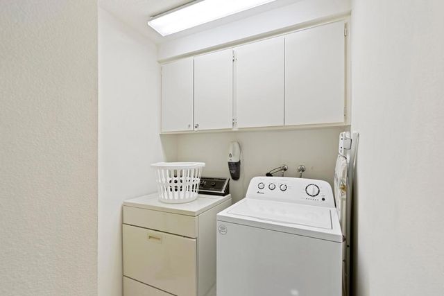 786 Montana Vista Drive, Palm Desert, CA 92211