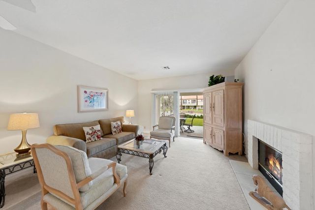 786 Montana Vista Drive, Palm Desert, CA 92211