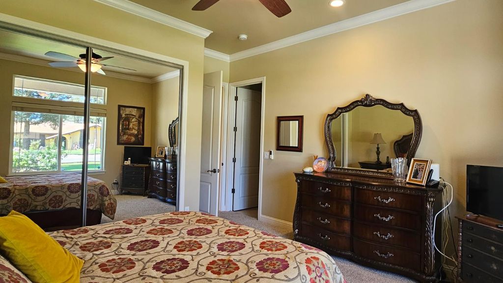 Image 13 of property listing at 12628 Fernwood Drive, Madera, CA 93636