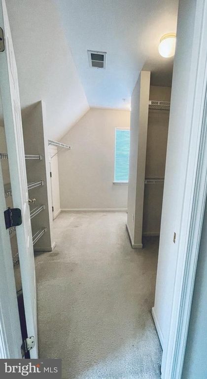 Image 17 of property listing at 14613 FARNHAM LN, Laurel, MD 20707