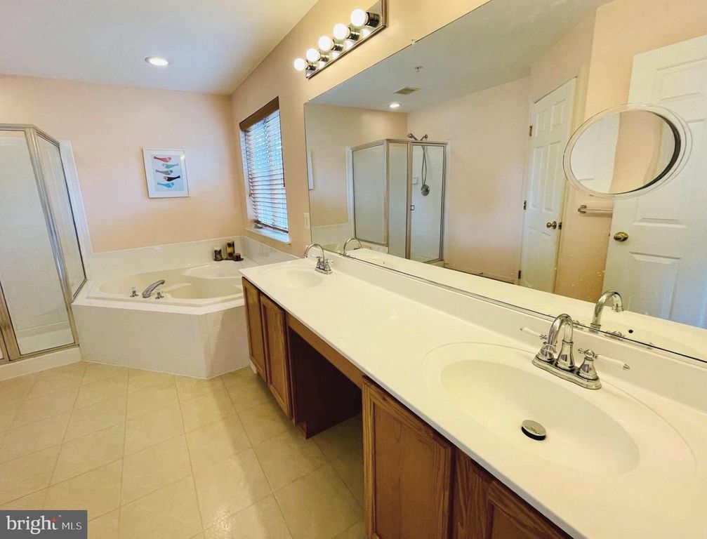 Image 18 of property listing at 14613 FARNHAM LN, Laurel, MD 20707