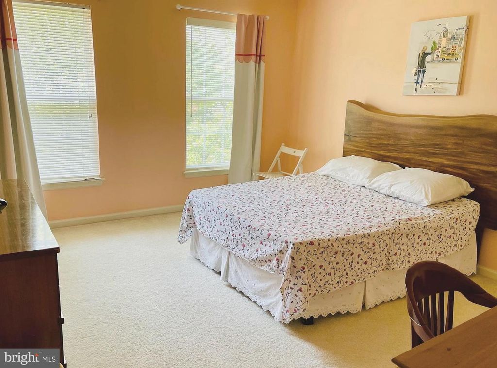 Image 19 of property listing at 14613 FARNHAM LN, Laurel, MD 20707