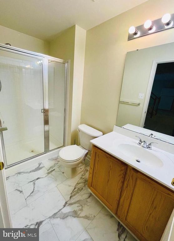 Image 23 of property listing at 14613 FARNHAM LN, Laurel, MD 20707