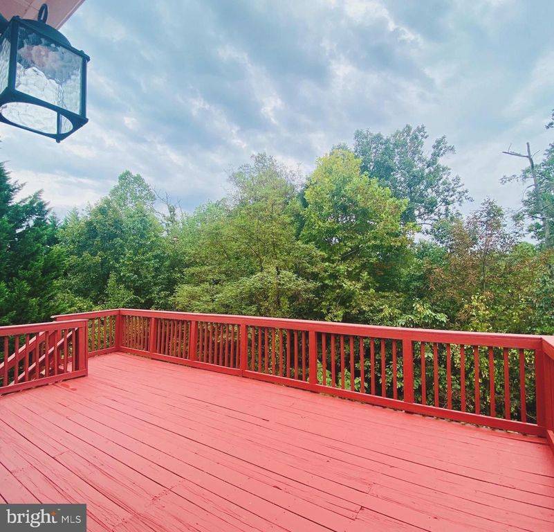 Image 28 of property listing at 14613 FARNHAM LN, Laurel, MD 20707