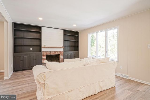 343 TAVISTOCK DR, Medford, NJ 08055