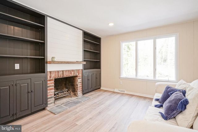 343 TAVISTOCK DR, Medford, NJ 08055