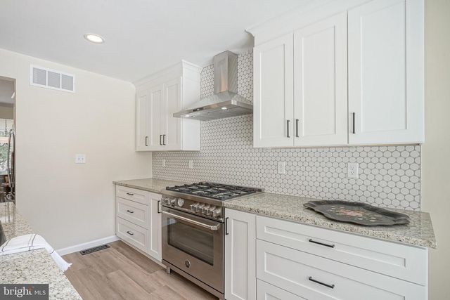 343 TAVISTOCK DR, Medford, NJ 08055