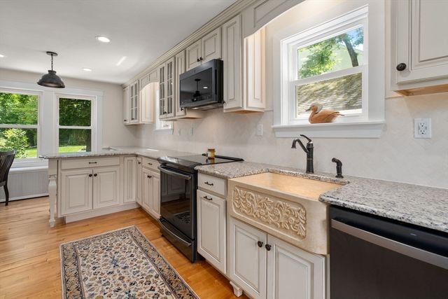 107 Winter Hill Rd, Holden, MA 01520