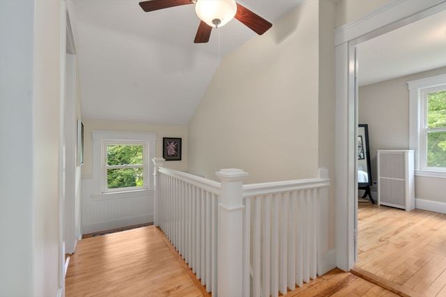 107 Winter Hill Rd, Holden, MA 01520