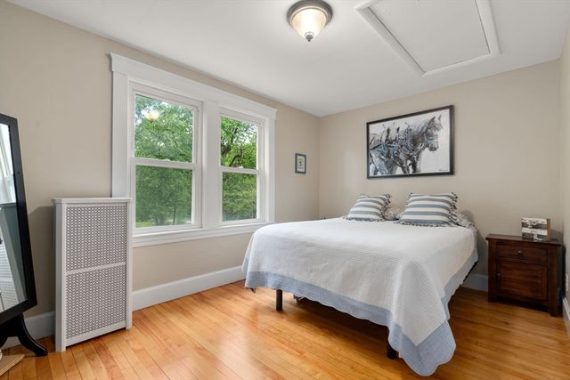 107 Winter Hill Rd, Holden, MA 01520