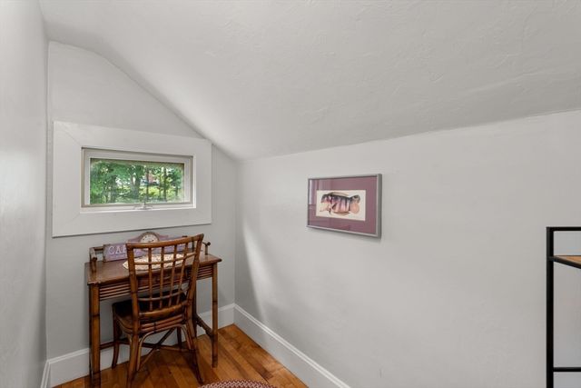 107 Winter Hill Rd, Holden, MA 01520