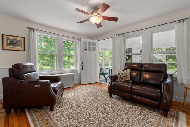 107 Winter Hill Rd, Holden, MA 01520
