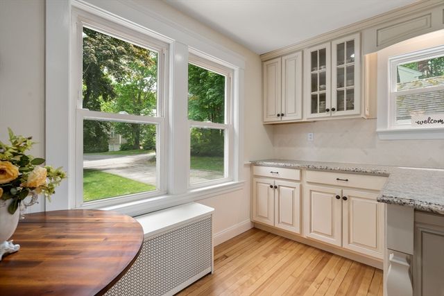 107 Winter Hill Rd, Holden, MA 01520