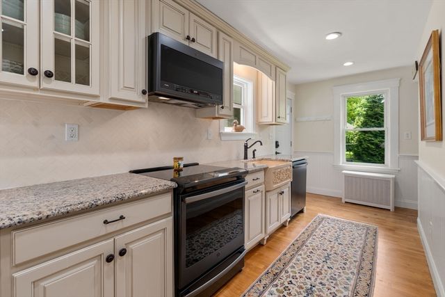 107 Winter Hill Rd, Holden, MA 01520