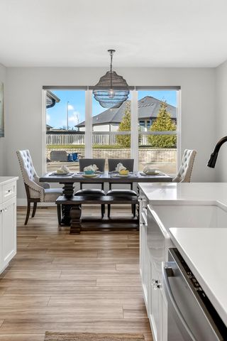 6207 S Maryland Avenue, Springfield, MO 65810