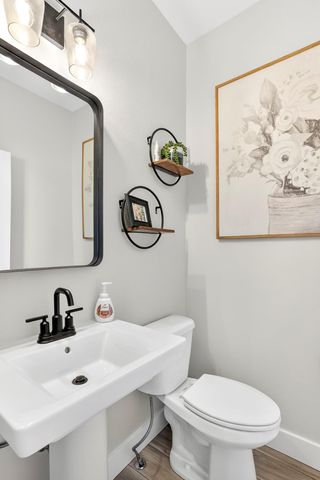 6207 S Maryland Avenue, Springfield, MO 65810