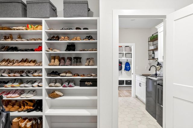 6207 S Maryland Avenue, Springfield, MO 65810