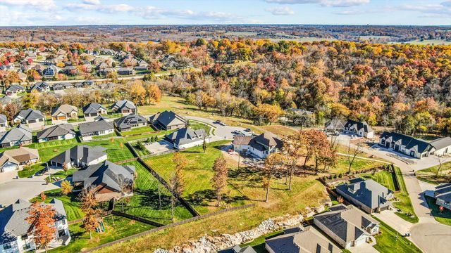 6207 S Maryland Avenue, Springfield, MO 65810