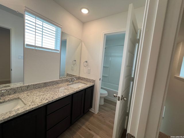 501 Jean St, Seguin, TX 78155