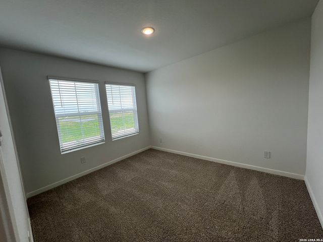 501 Jean St, Seguin, TX 78155