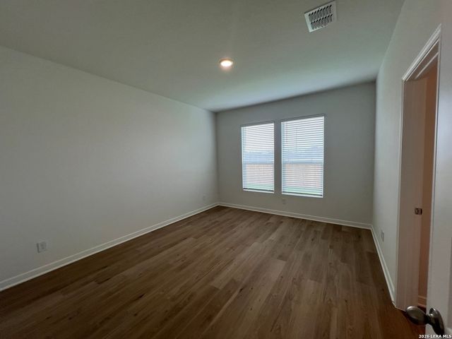 501 Jean St, Seguin, TX 78155