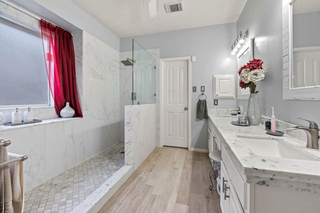 6422 Walston Bend Drive, Sugar Land, TX 77479
