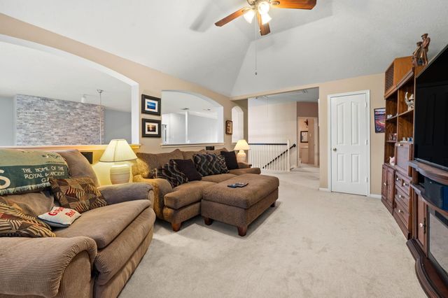 6422 Walston Bend Drive, Sugar Land, TX 77479