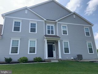 30 S TOMPKINS SQ, Downingtown, PA 19335