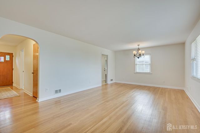 59 Grandview Avenue, Edison, NJ 08837