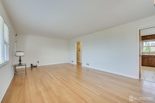 59 Grandview Avenue, Edison, NJ 08837