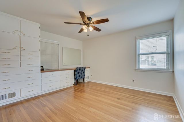 59 Grandview Avenue, Edison, NJ 08837