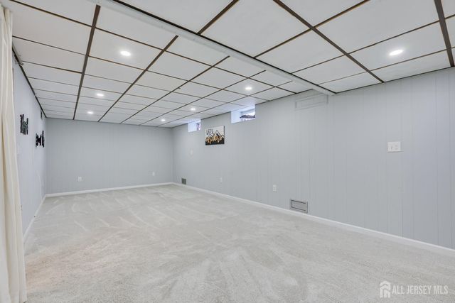 59 Grandview Avenue, Edison, NJ 08837