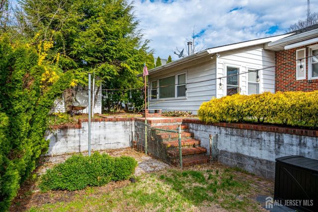 59 Grandview Avenue, Edison, NJ 08837