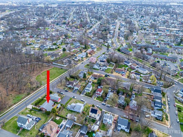 59 Grandview Avenue, Edison, NJ 08837