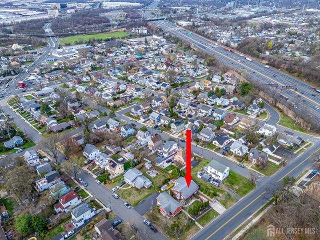 59 Grandview Avenue, Edison, NJ 08837