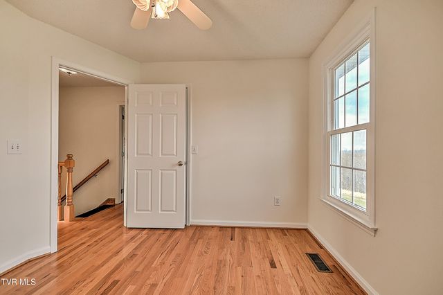 308 Roy Martin Road, Gray, TN 37615