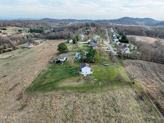 308 Roy Martin Road, Gray, TN 37615