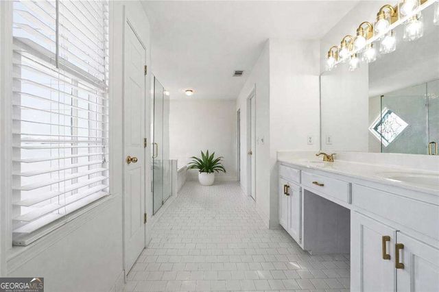 5350 Wickershire Drive, Peachtree Corners, GA 30092