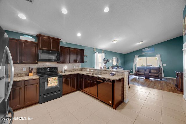 3233 HIDDEN MEADOWS Court, Green Cove Springs, FL 32043