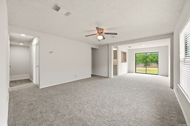 7810 KINGLET CT, San Antonio, TX 78251