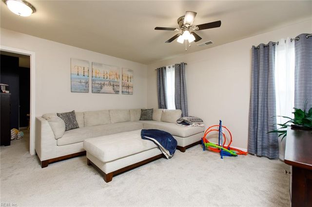 642 Newman DR, Newport News, VA 23601