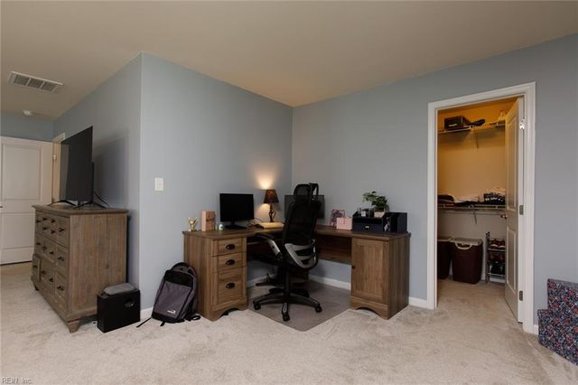 642 Newman DR, Newport News, VA 23601