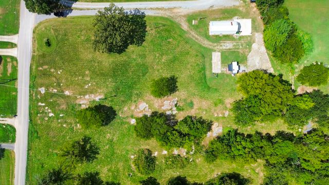 1460 Kingwood Ln, Rockvale, TN 37153