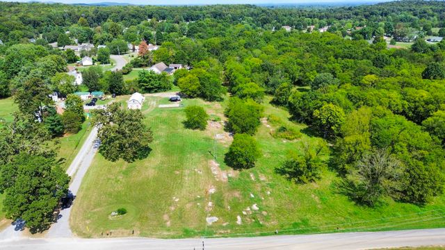 1460 Kingwood Ln, Rockvale, TN 37153