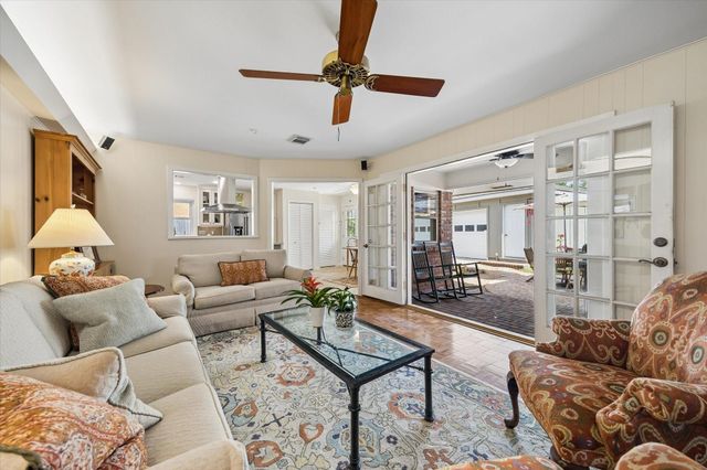 6715 Fairfield Street, Houston, TX 77023