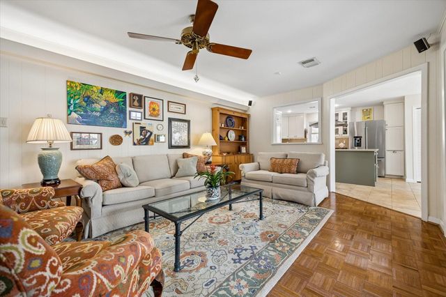 6715 Fairfield Street, Houston, TX 77023