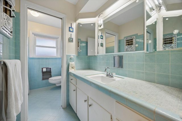 6715 Fairfield Street, Houston, TX 77023