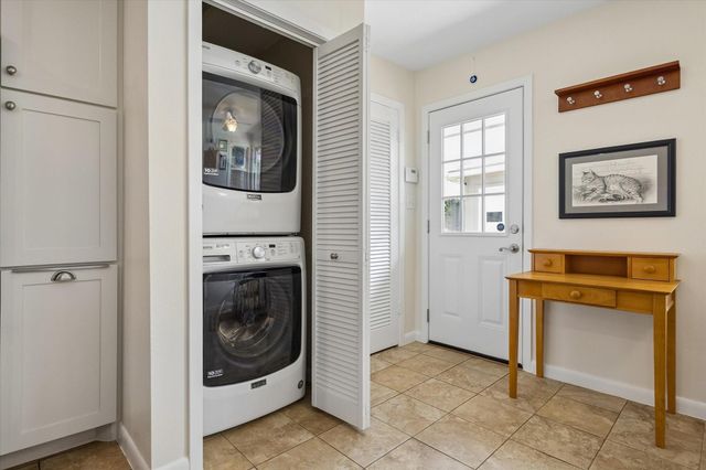 6715 Fairfield Street, Houston, TX 77023