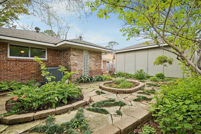 6715 Fairfield Street, Houston, TX 77023