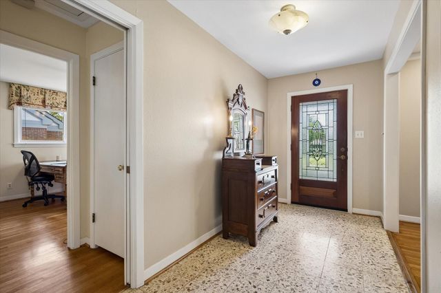 6715 Fairfield Street, Houston, TX 77023